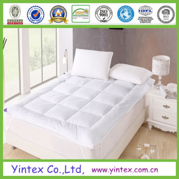 Matelas en matelas en polyester blanc